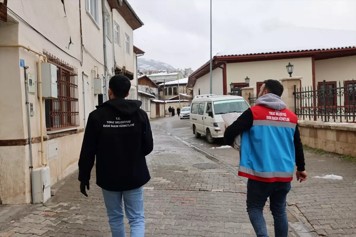 Tokat\'ta Sıcak Ramazan Pidesi Dağıtımı