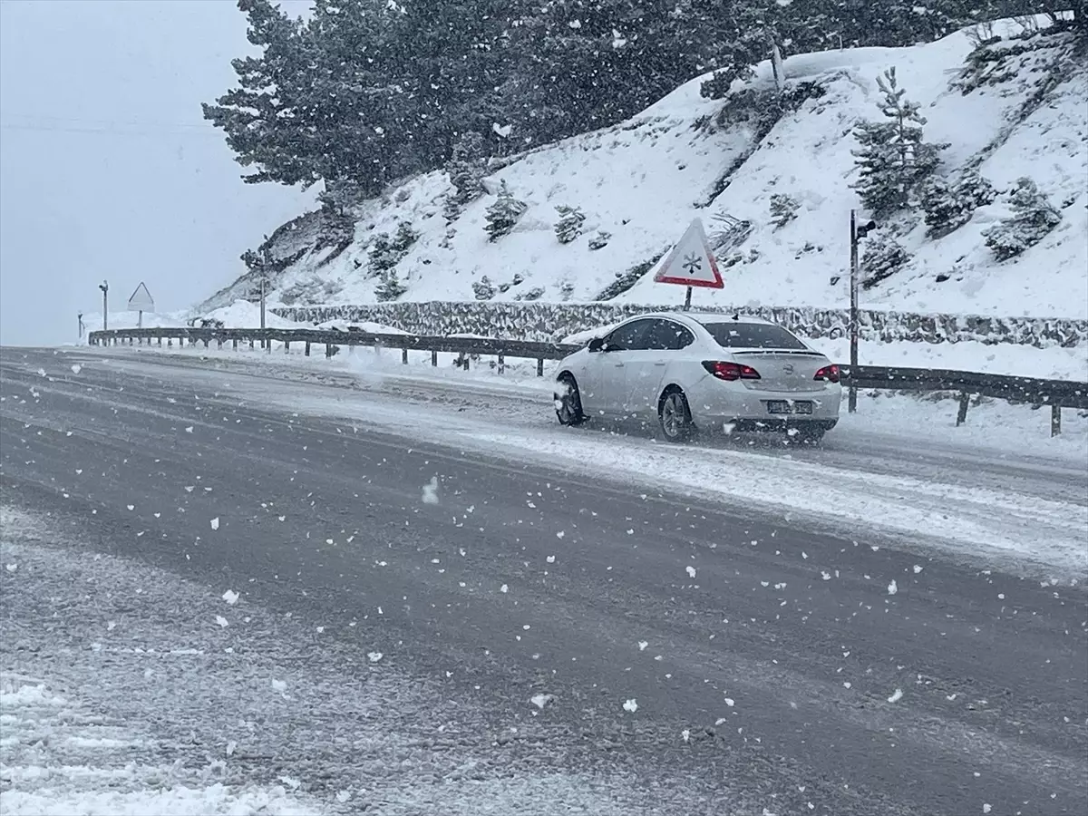 Tokat-Sivas Yolunda Kar Etkili