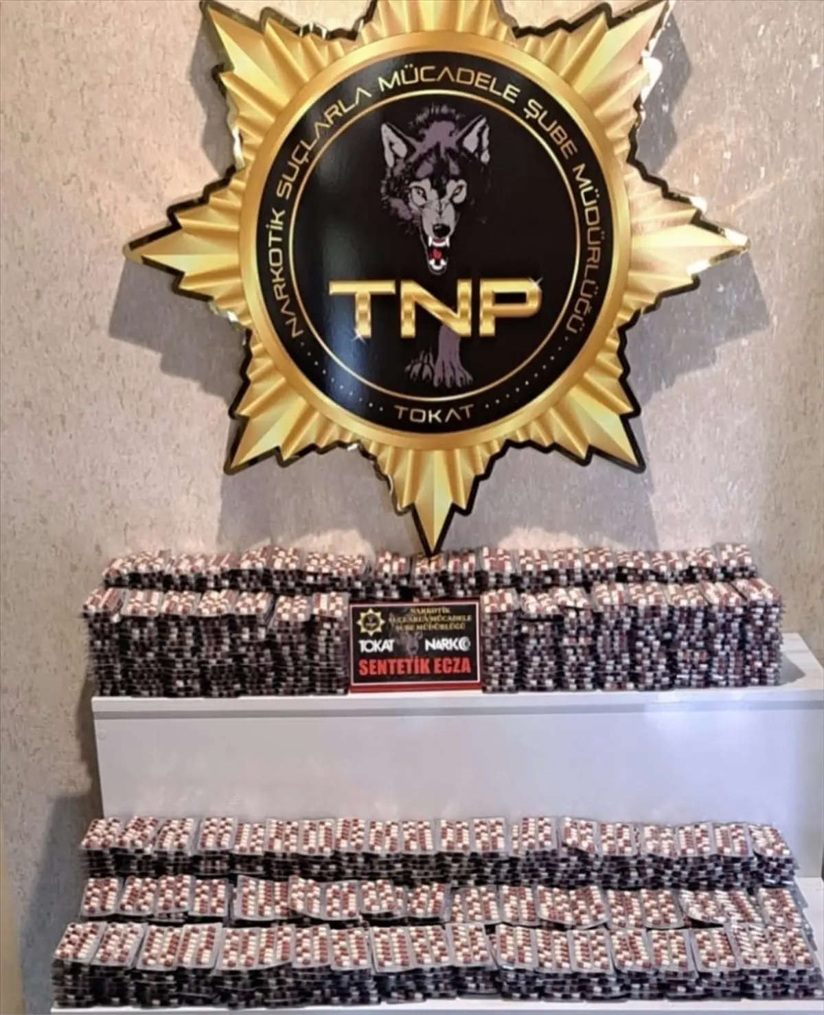 Tokat\'ta 55 Bin Sentetik Ecza Ele Geçirildi