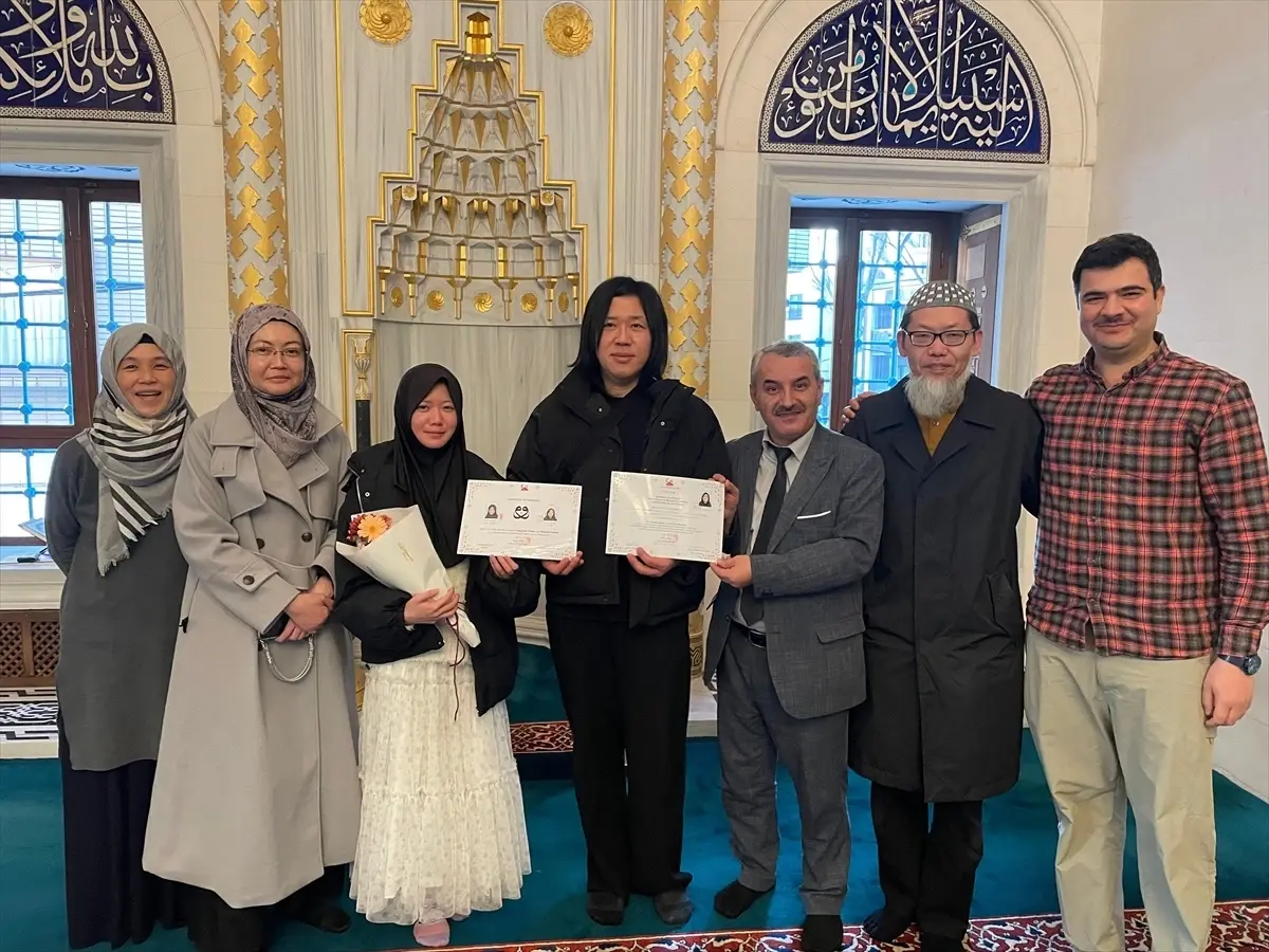 Tokyo Camisi\'nde Ramazan İftarı