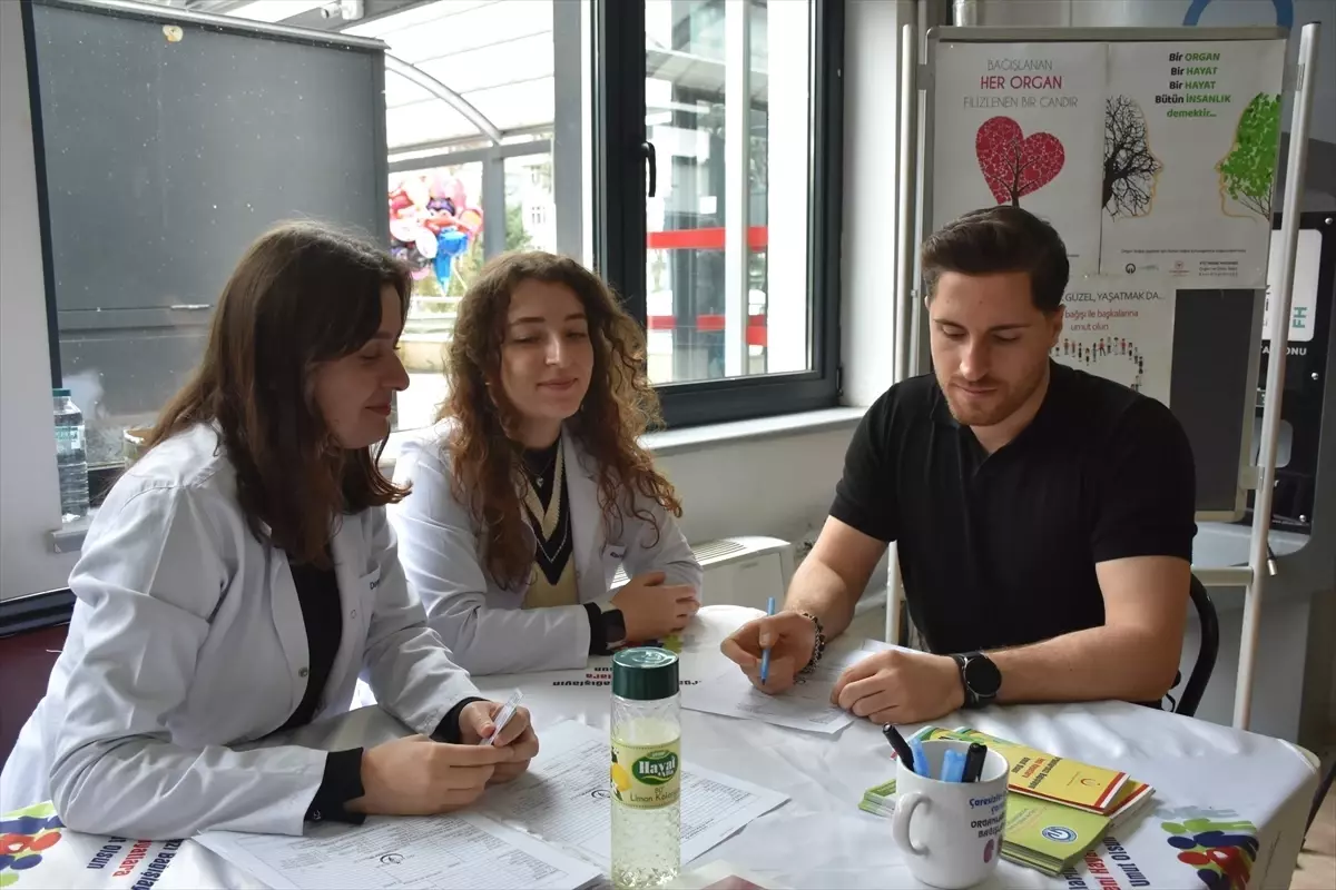 23 Yaşındaki Kadından Üç Hastaya Organ Bağışı