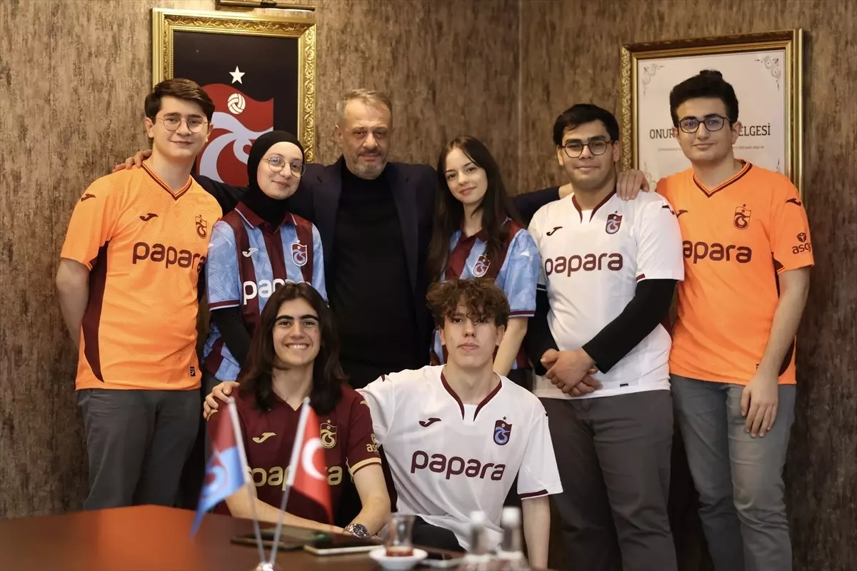 Trabzonspor ve Fen Lisesi\'nden Eğitim Protokolü