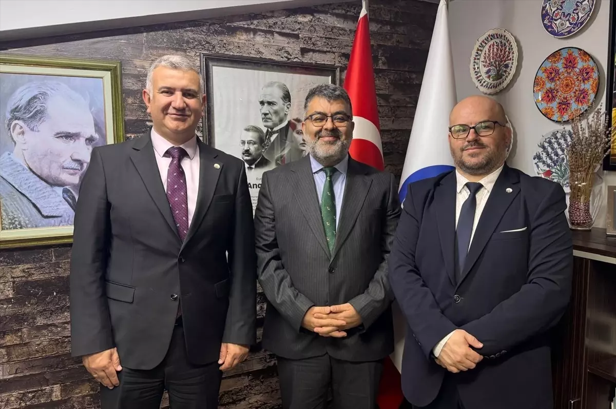 Trakya Üniversitesi\'nden AA\'ya Bayram Ziyareti