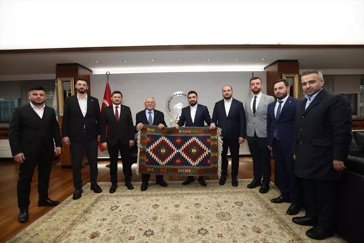 TÜGVA Başkanı Beşinci\'den Büyükkılıç\'a Ziyaret