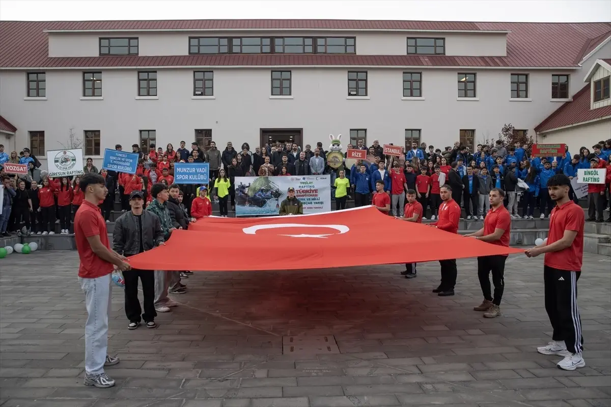 Tunceli\'de Rafting Şampiyonası Başladı