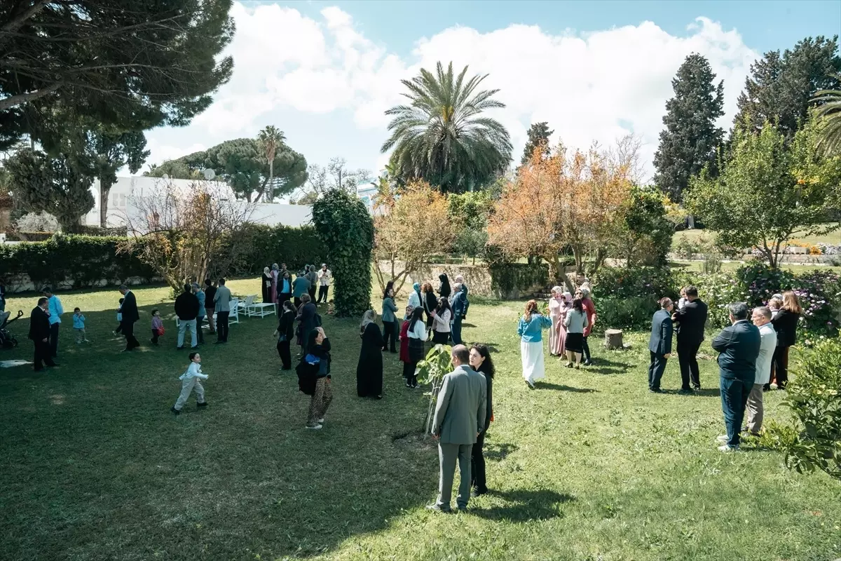 Tunus\'ta Türk Toplumu Bayramlaşma