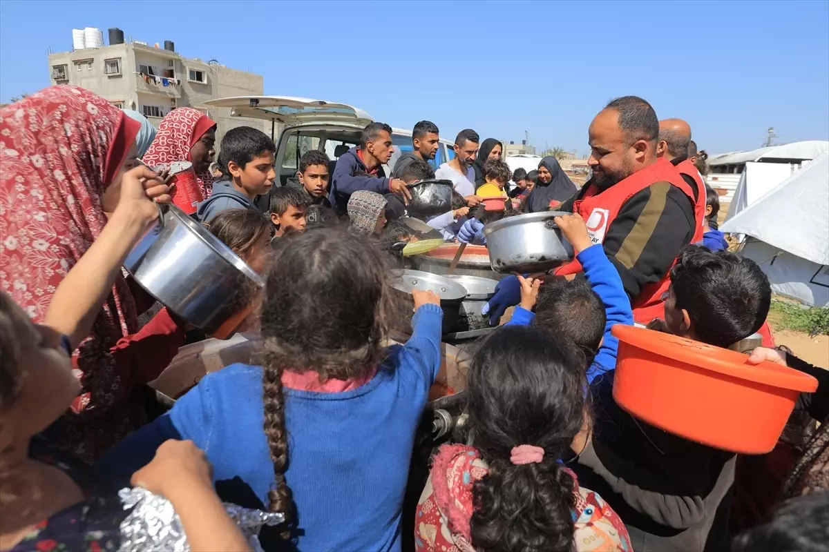 Türk Kızılay\'dan Ramazan Yardımı