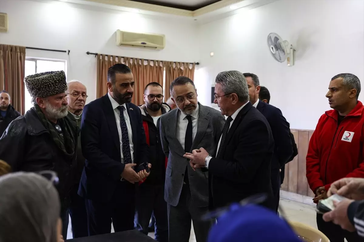 Türk Kızılay\'dan Şam\'a Gıda Yardımı