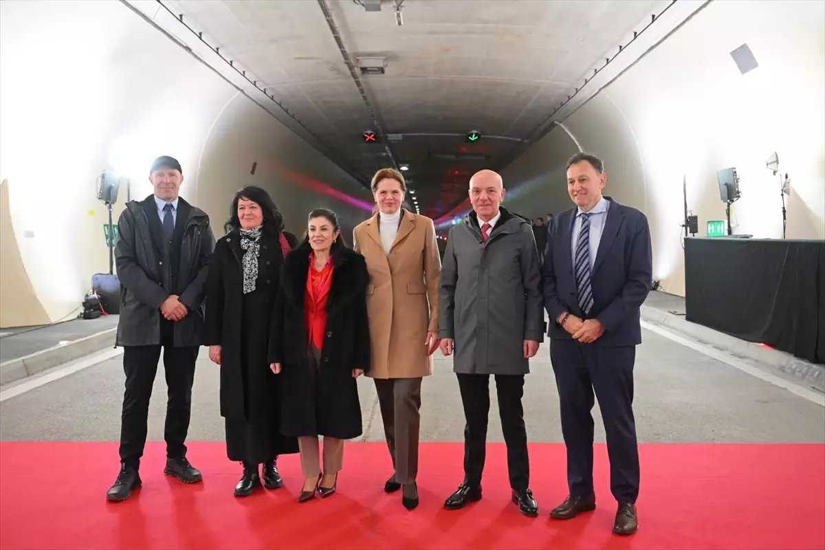 Karavanke Tüneli Açıldı