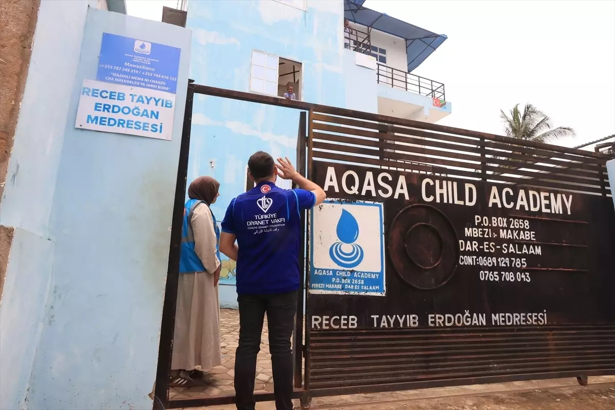 TDV\'den Tanzanya\'ya Gıda Yardımı