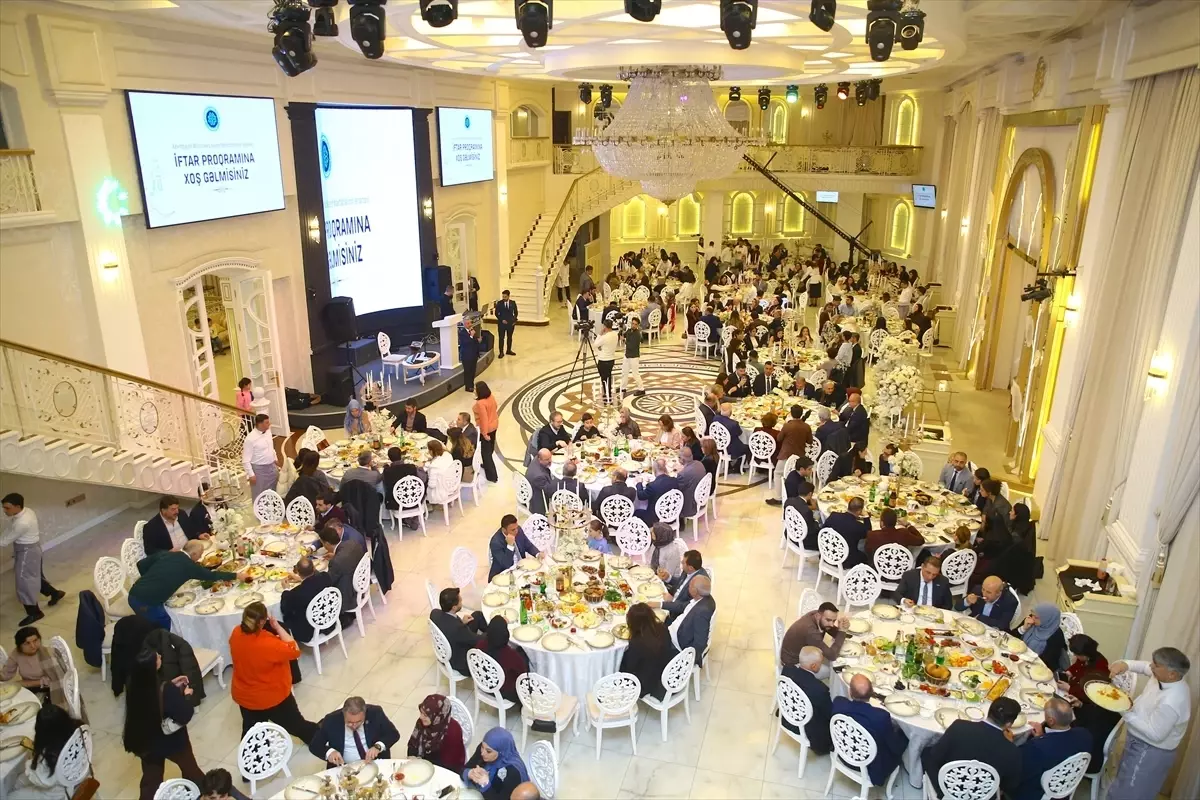 TMV Bakü\'de İftar Programı Düzenledi