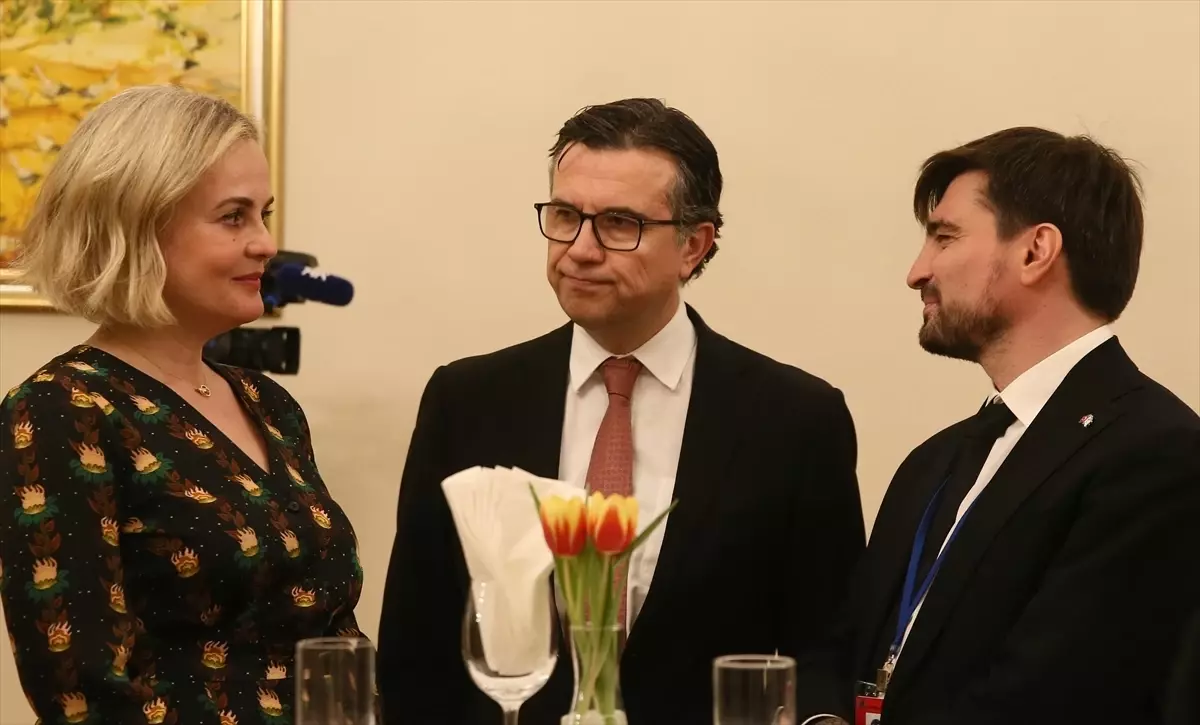 Prof. Dr. Atasoy\'un Adaylığı İçin Resepsiyon