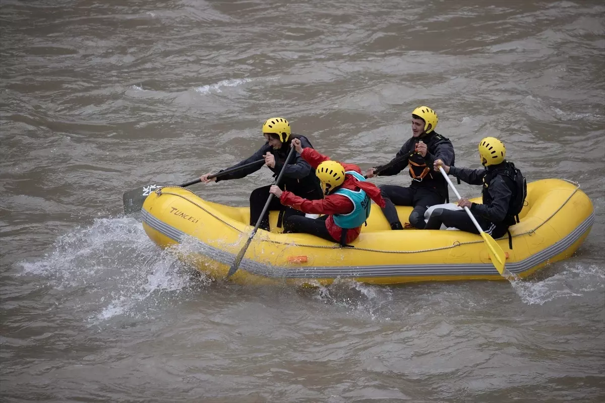 Yeşilay Türkiye Rafting Şampiyonası Tunceli\'de Tamamlandı
