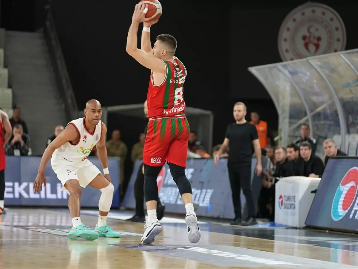 Glint Manisa Basket Karşıyaka\'yı Yendi