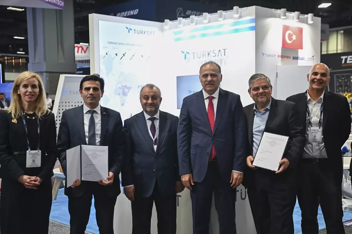 TÜRKSAT, Satellite 2026\'da İki Stratejik Anlaşma İmzaladı