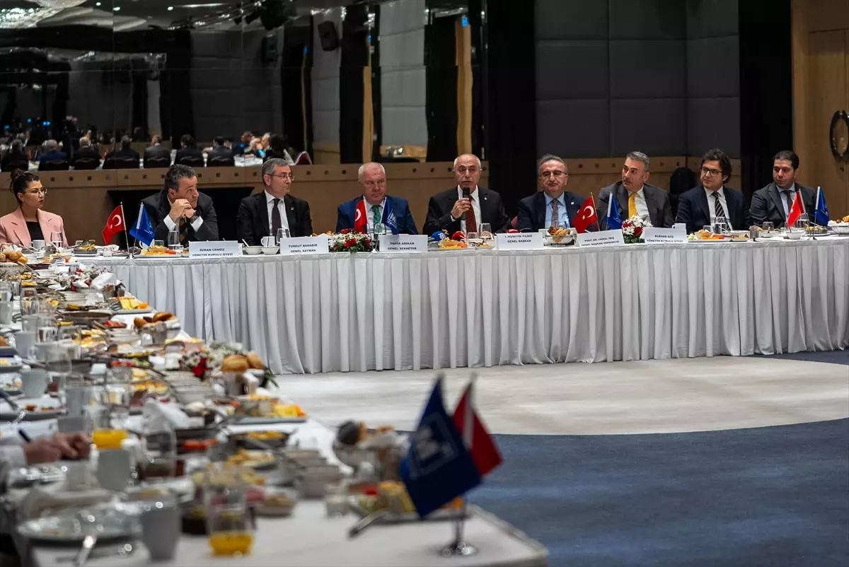 Mali Müşavirler\'den Vergi Düzenlemesi Talebi