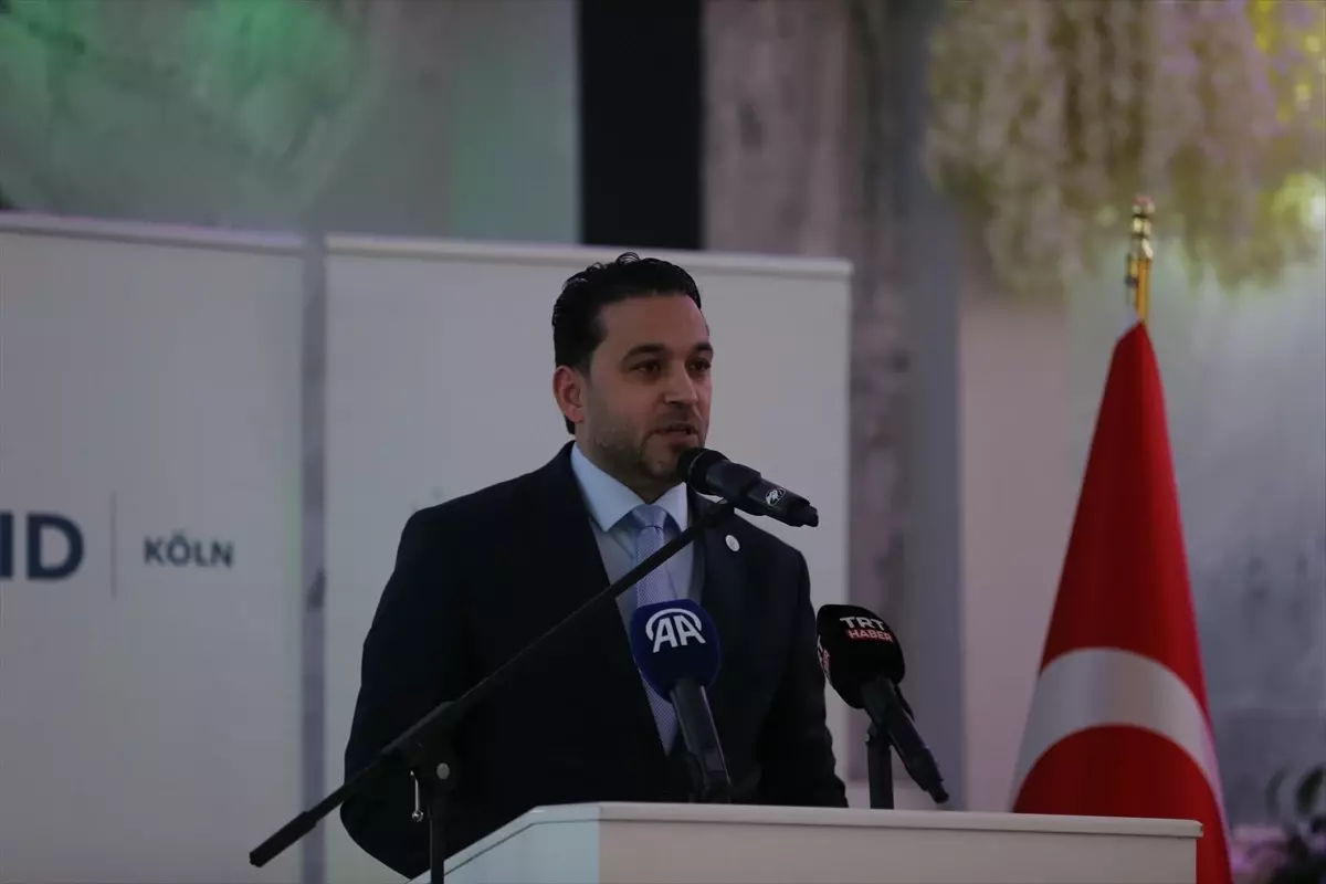 Köln\'de İftar Programı Düzenlendi