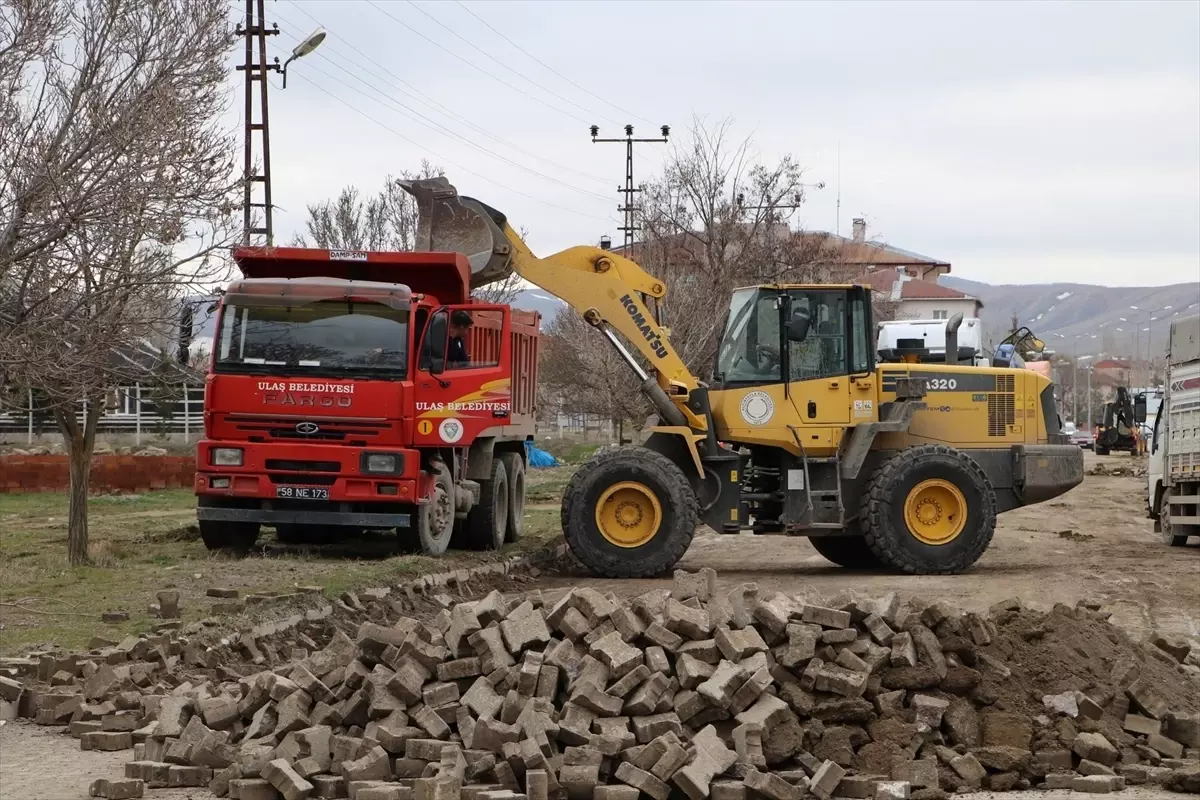 Sivas\'ta Yol Yenileme Çalışmaları Başladı