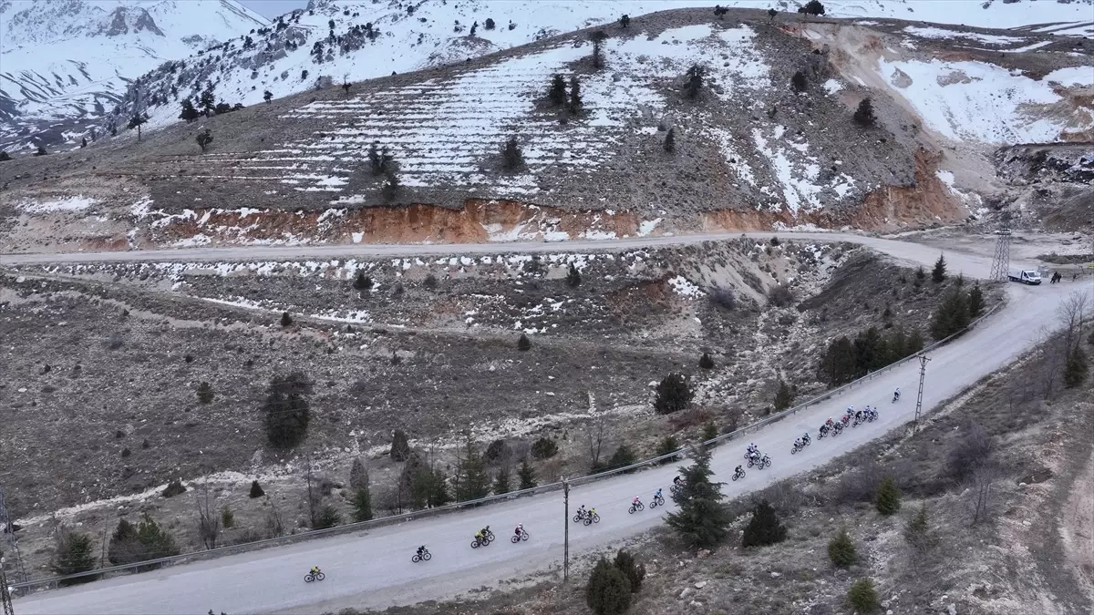 Antalya Bisiklet Turu\'nda Bravo Birinci