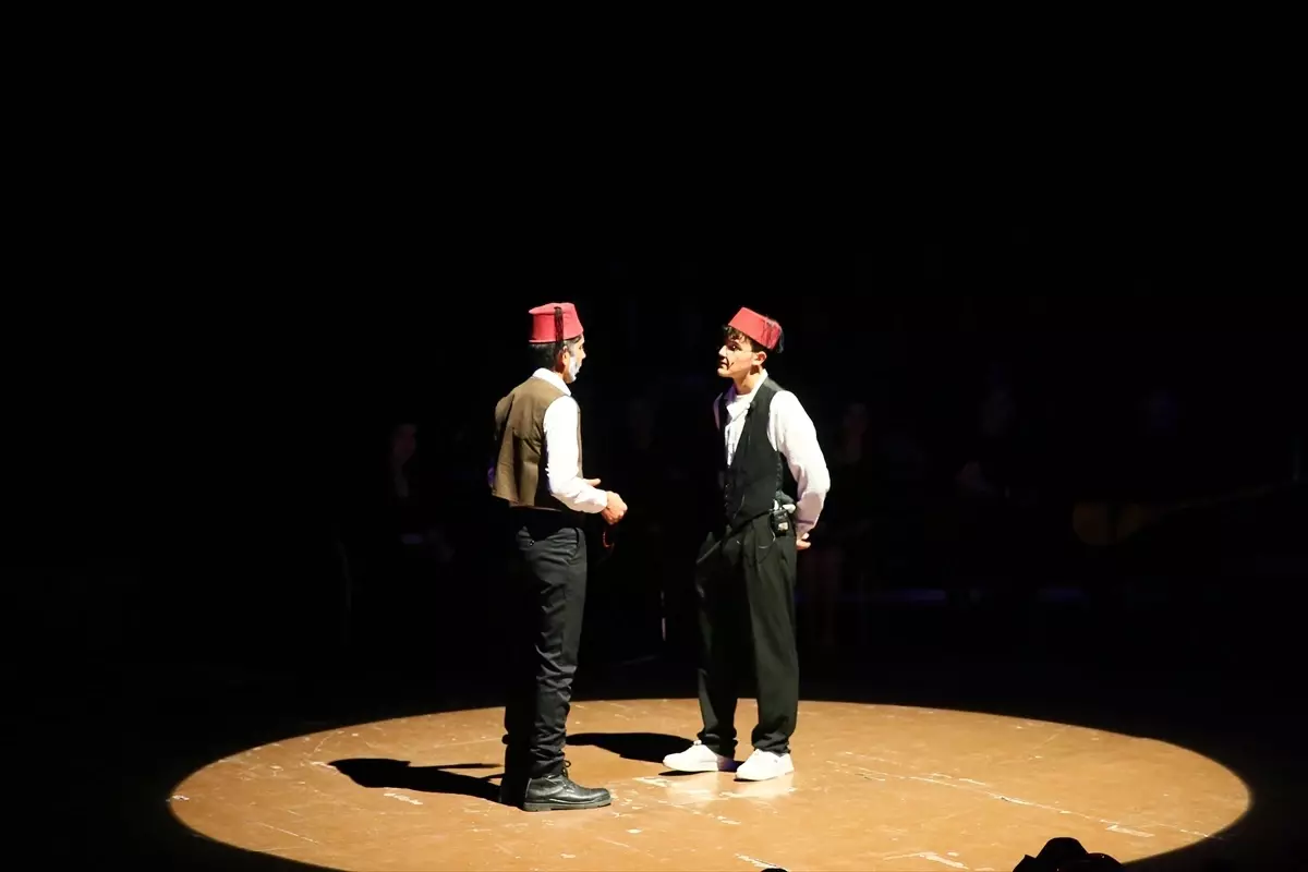 Uşak\'ta İstiklal Marşı\'nın Kabulü ve Mehmet Akif Ersoy\'u Anma Günü programı düzenlendi