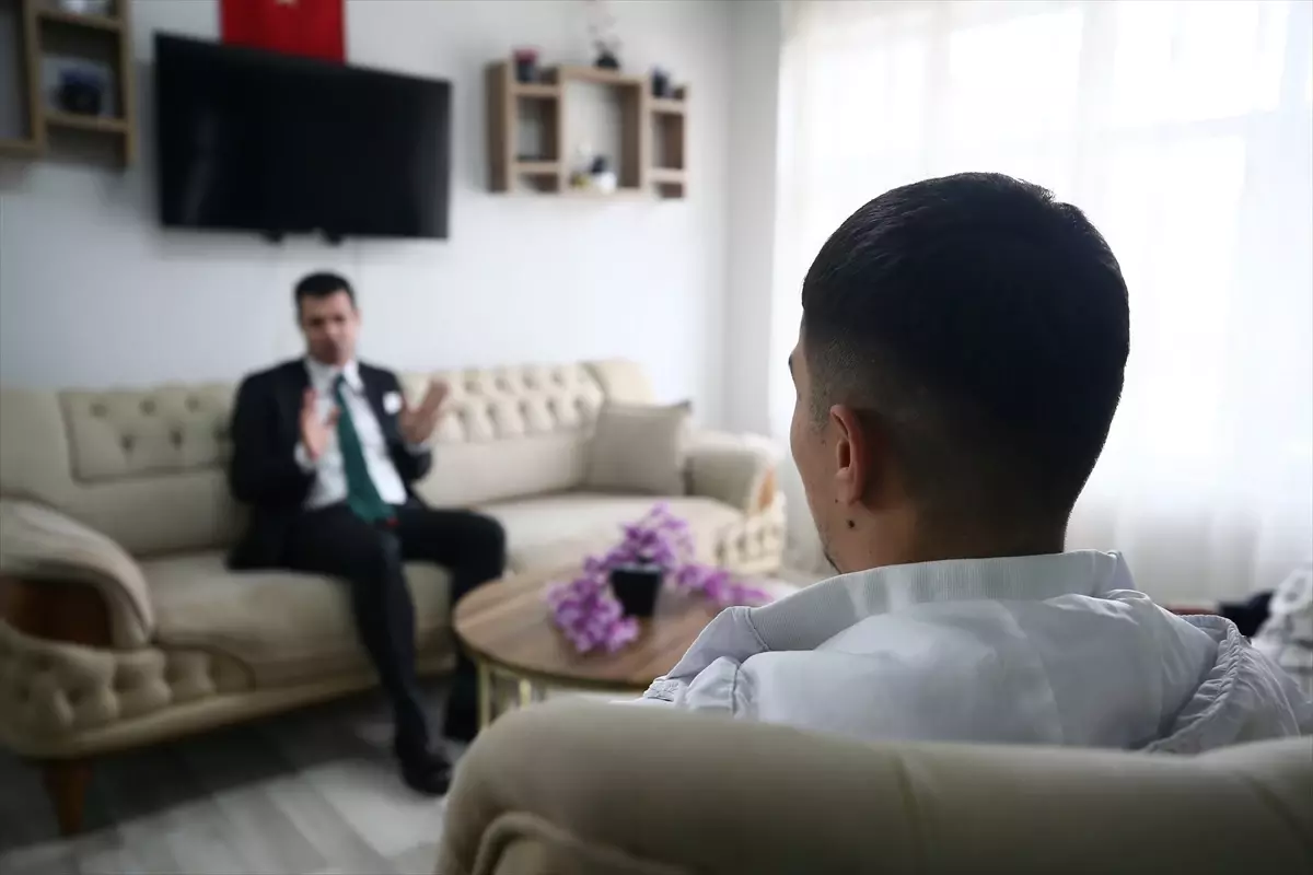 Otizmli Genç Uyuşturucu Bağımlılığını Yendi