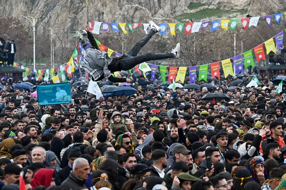 Van\'da Nevruz Kutlaması