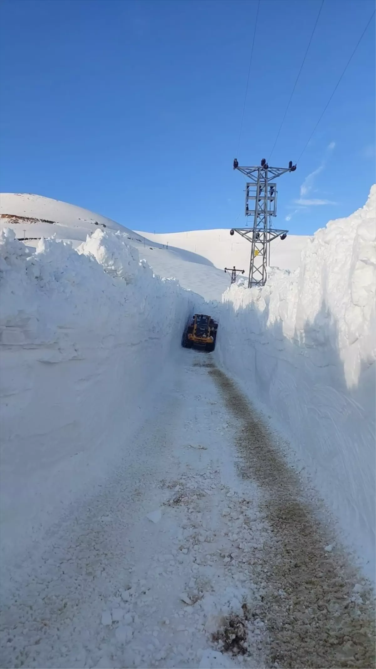 Van, Hakkari ve Bitlis\'te Ulaşım Aksamaları
