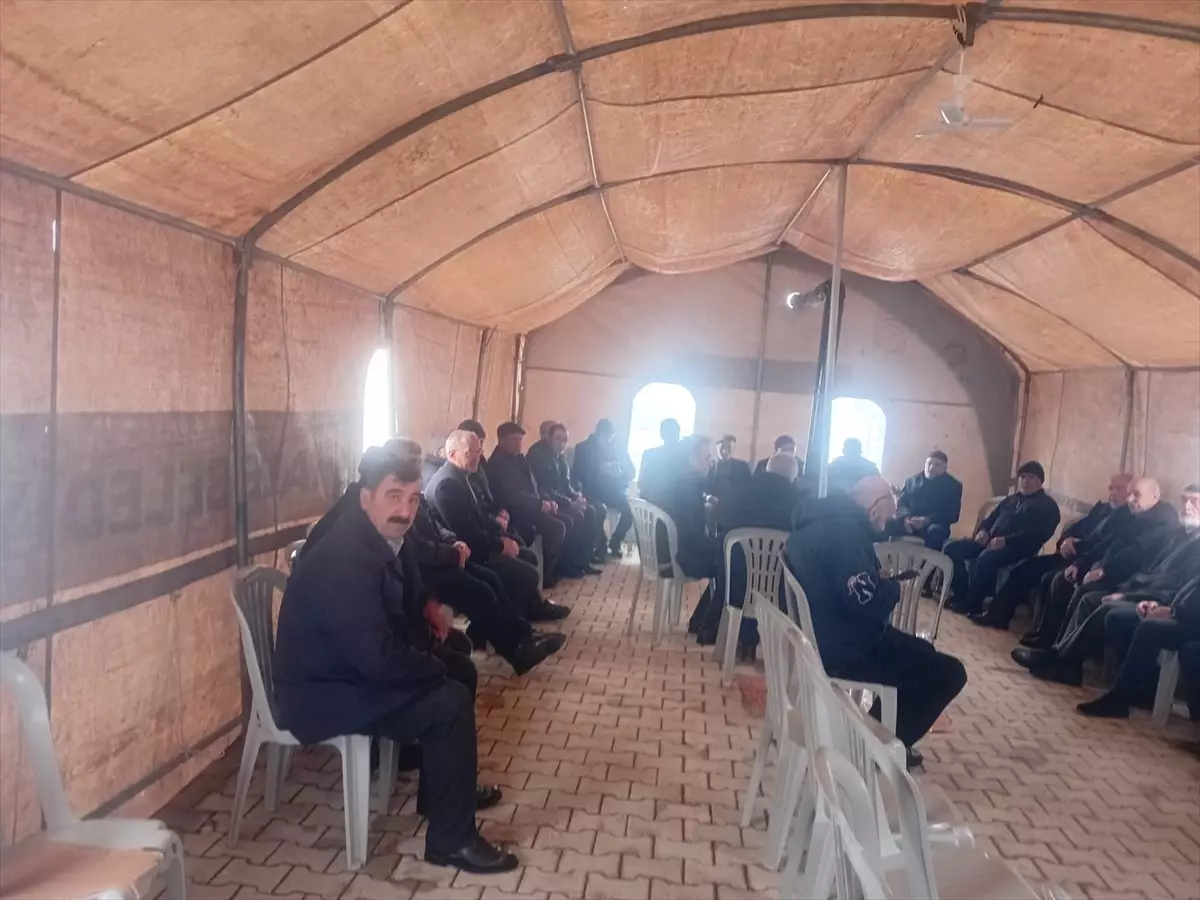 Kıbrıs Gazisi Hikmet Karataş Son Yolculuğuna Uğurlandı