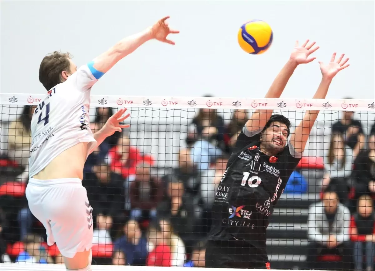 Altekma, Alanya Belediyespor\'u 3-1 Yenerek Sezonu Tamamladı