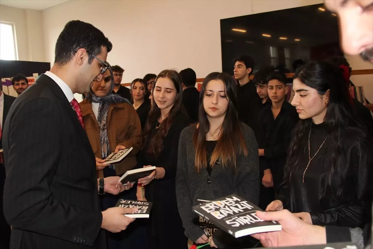 Yalıhüyük\'te Şiir Dinletisi Gerçekleşti