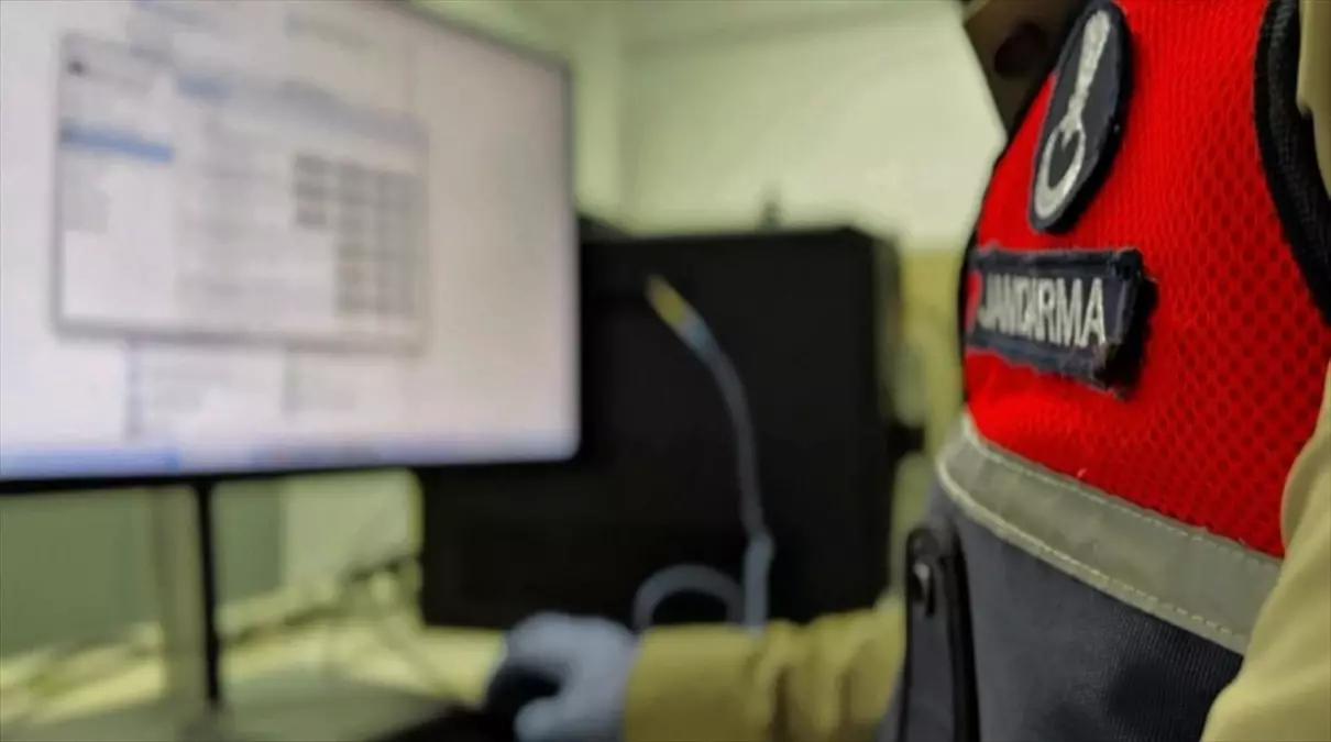 Yalova\'da Nitelikli Dolandırıcılık Operasyonu