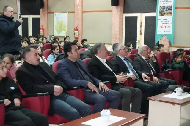 Sinan Yağmur Çubuk’ta Konferans Verdi