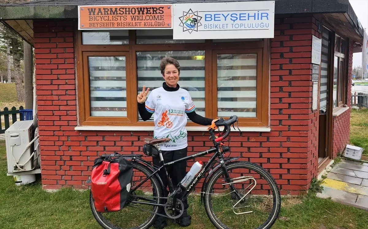 Yeni Zelanda\'lı Bisikletçi Beyşehir\'de