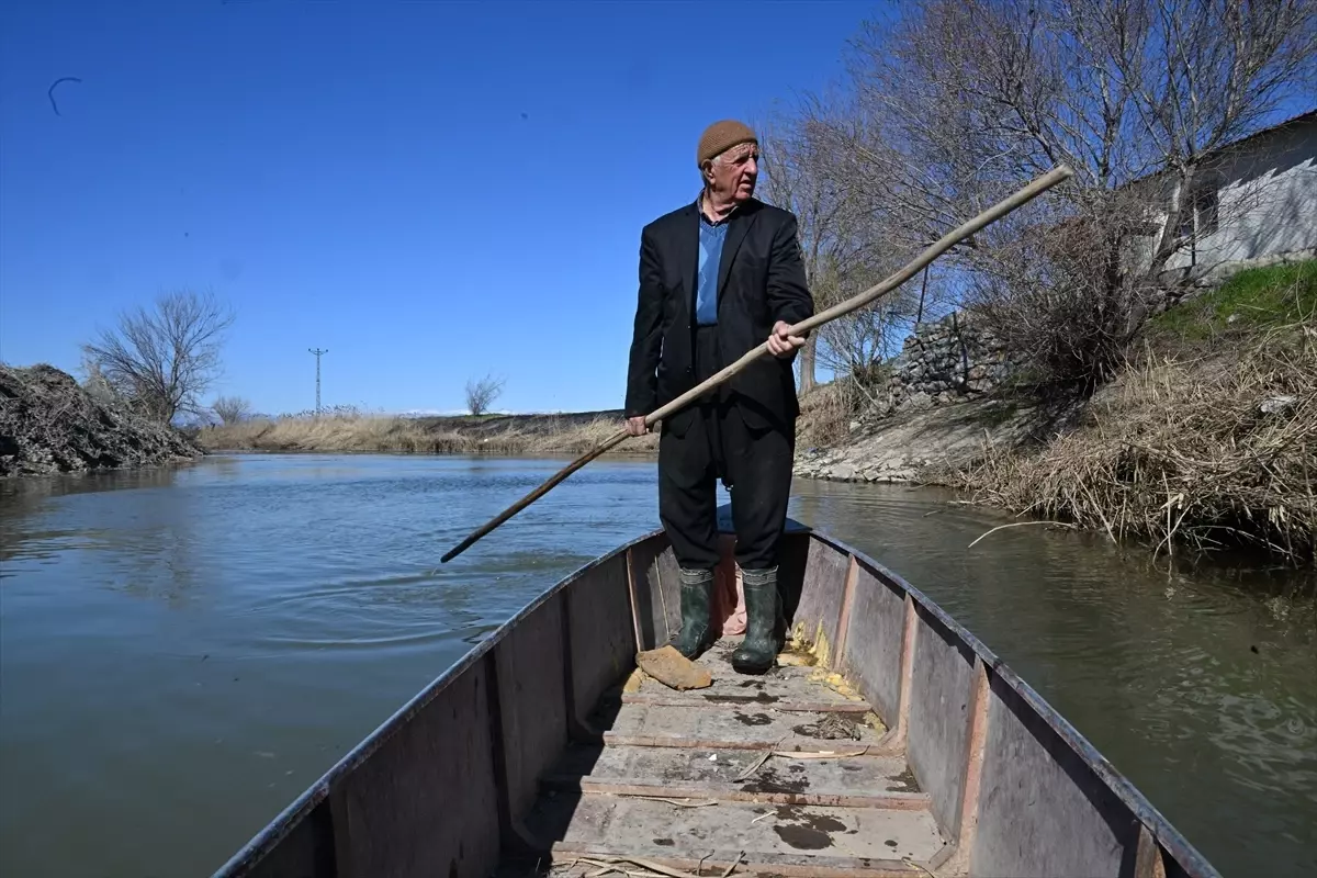 Yerli Robinson\'un Gölüne Dönüşü