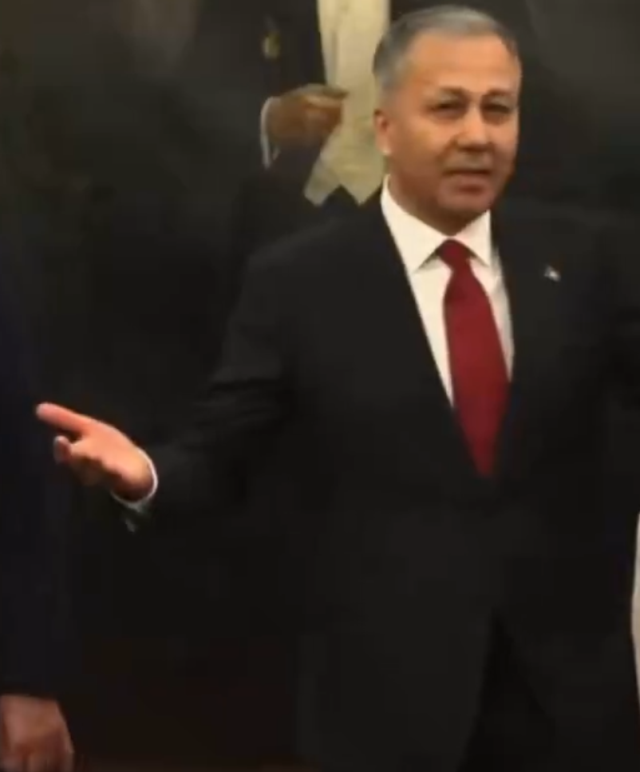 Yerlikaya'dan soru sormak isteyen gazetecilere: Ben artık özgürlüğe gidiyorum