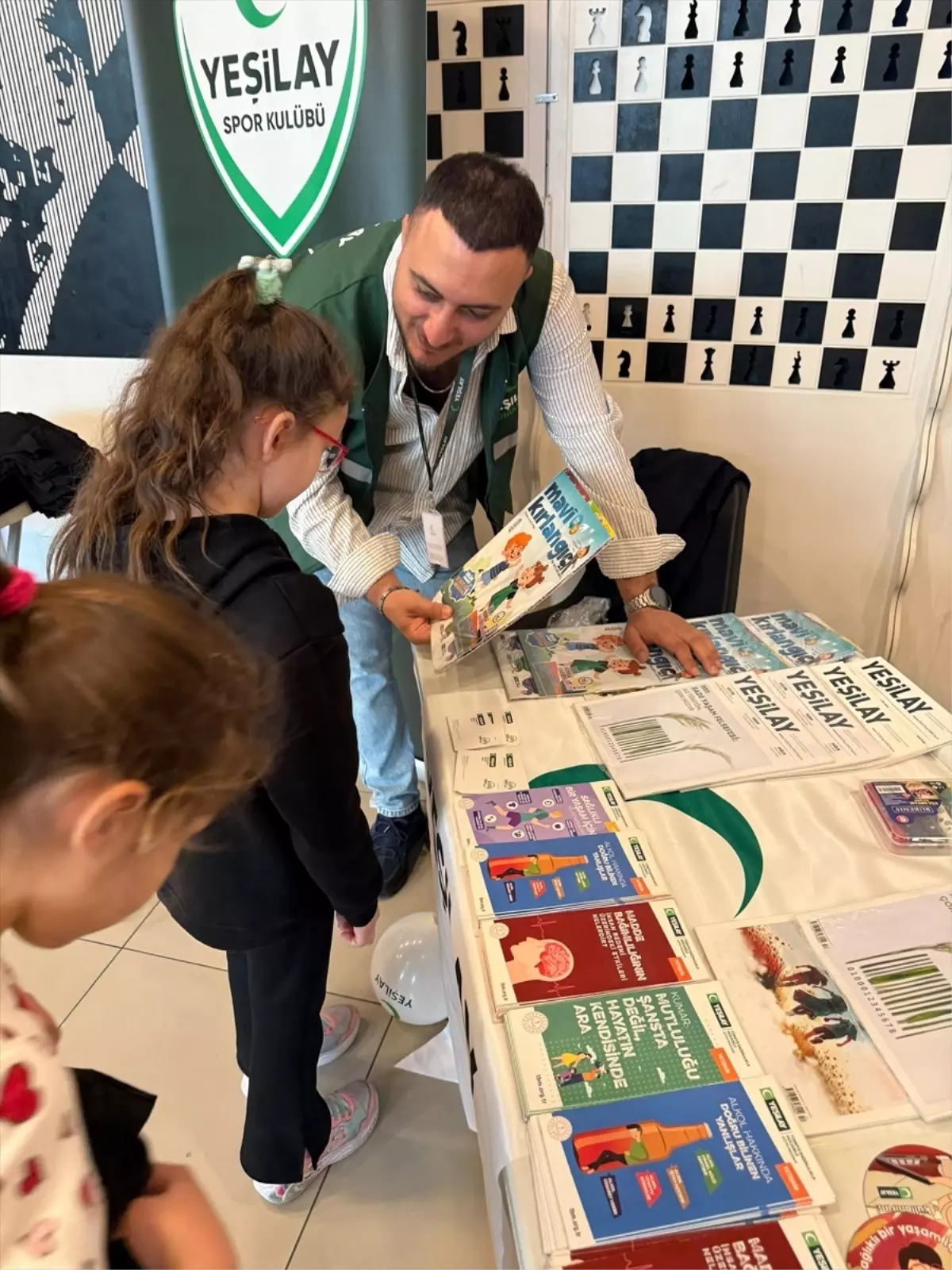 Yeşilay Satranç Turnuvası yoğun ilgiyle tamamlandı