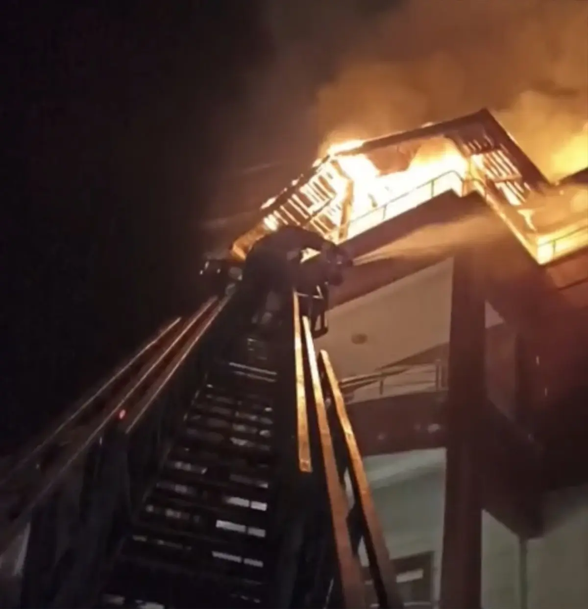 Sorgun\'da Apartman Yangını