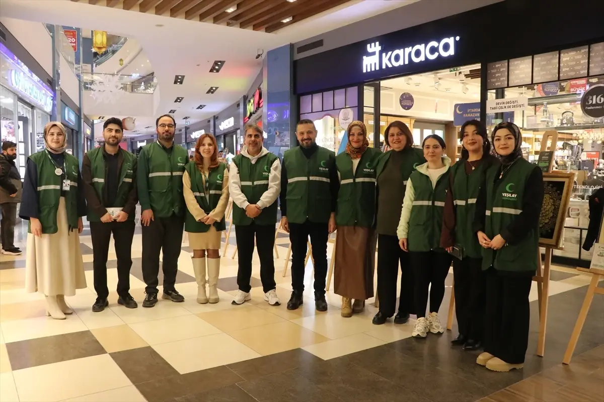 Yozgat\'ta Yeşilay Haftası El Sanatları Sergisi