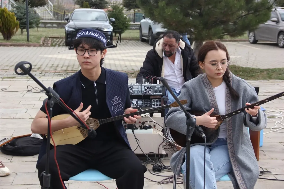 Zara\'da Nevruz Bayramı Coşkusu