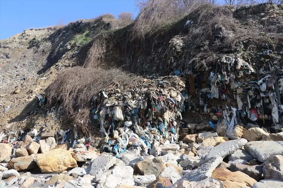 Zonguldak\'ta Çevre Gönüllülerinden Atık Uyarısı