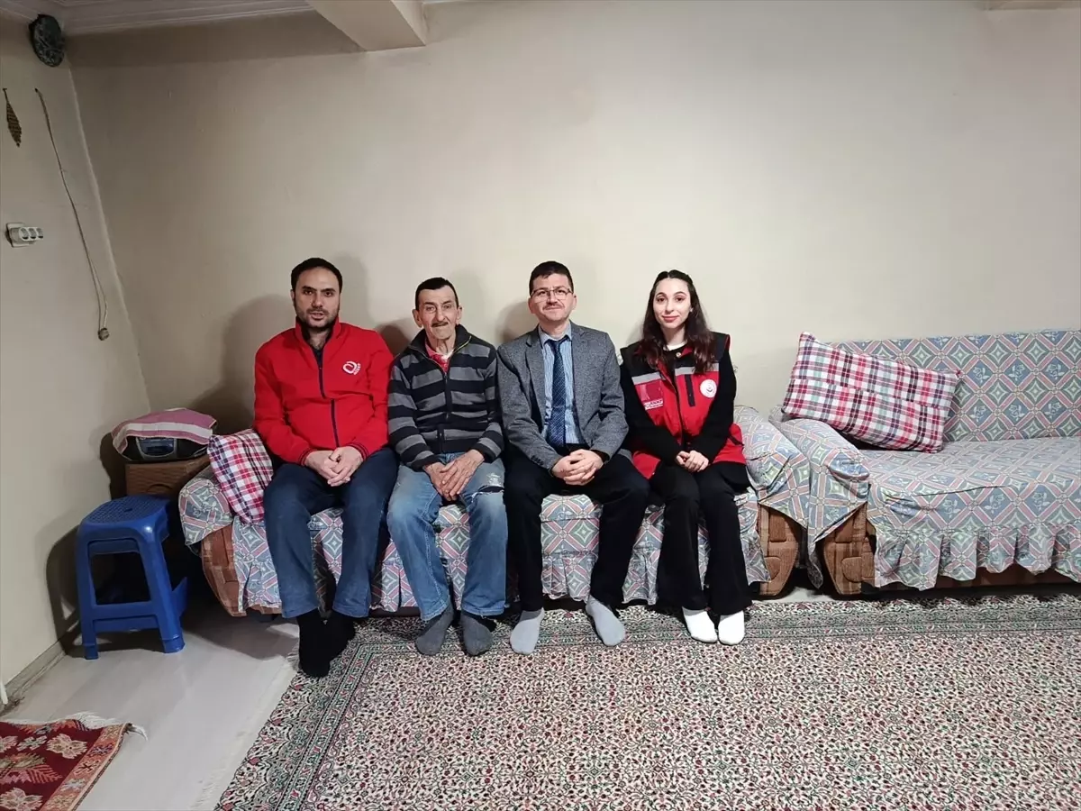 Yaşlılar Ramazan Bayramı\'nda Ziyaret Edildi