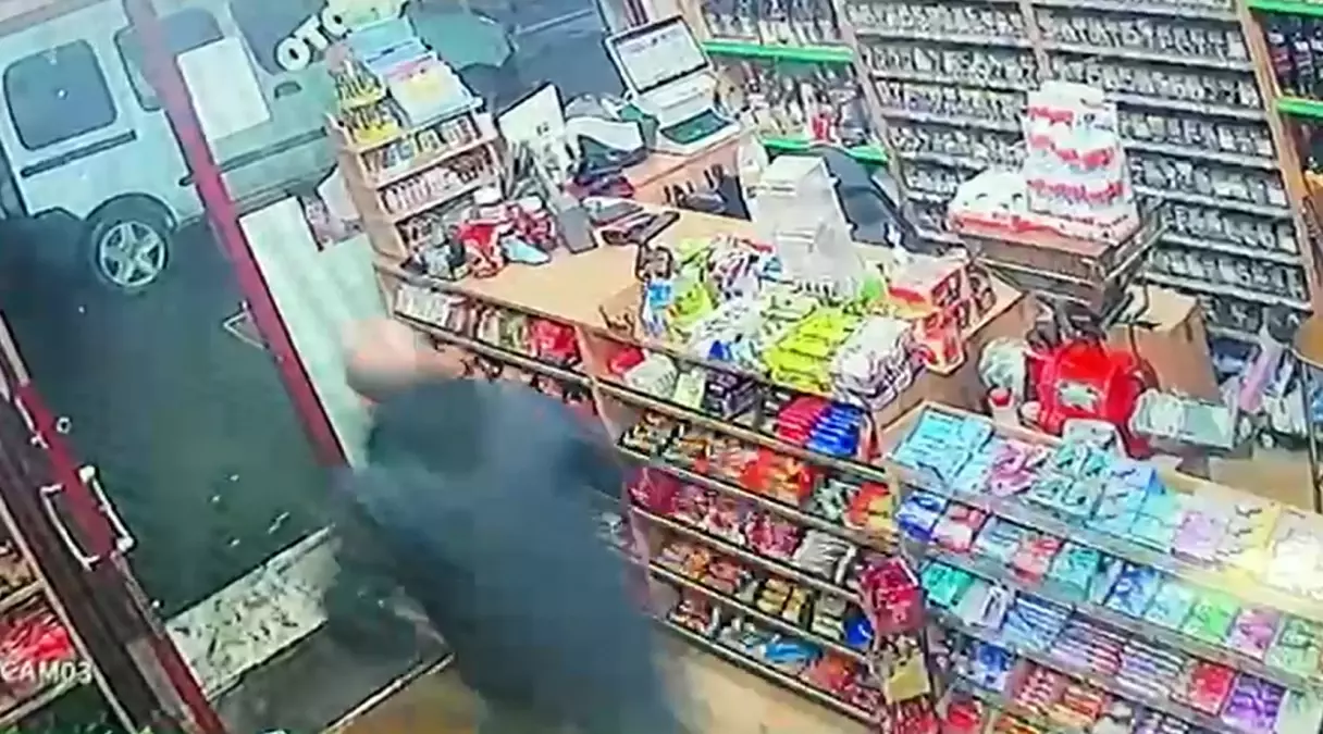 Çorlu\'da Büfeden Hırsızlık: İki Tutuklama