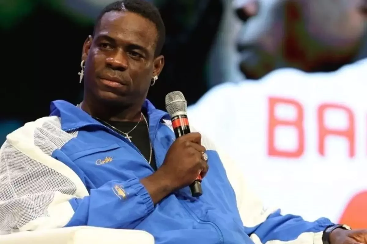 Mario Balotelli\'ye ırkçı saldırı! "Artık yeter" diyerek isyan etti 