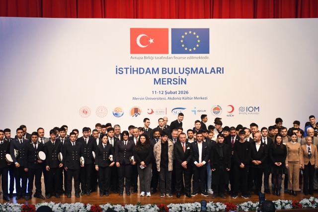 'Mersin İstihdam Buluşmaları' düzenlendi! Öğrenciler sektörle aynı masada 'Mersin İstihdam Buluşmaları' düzenlendi! Öğrenciler sektörle aynı masada