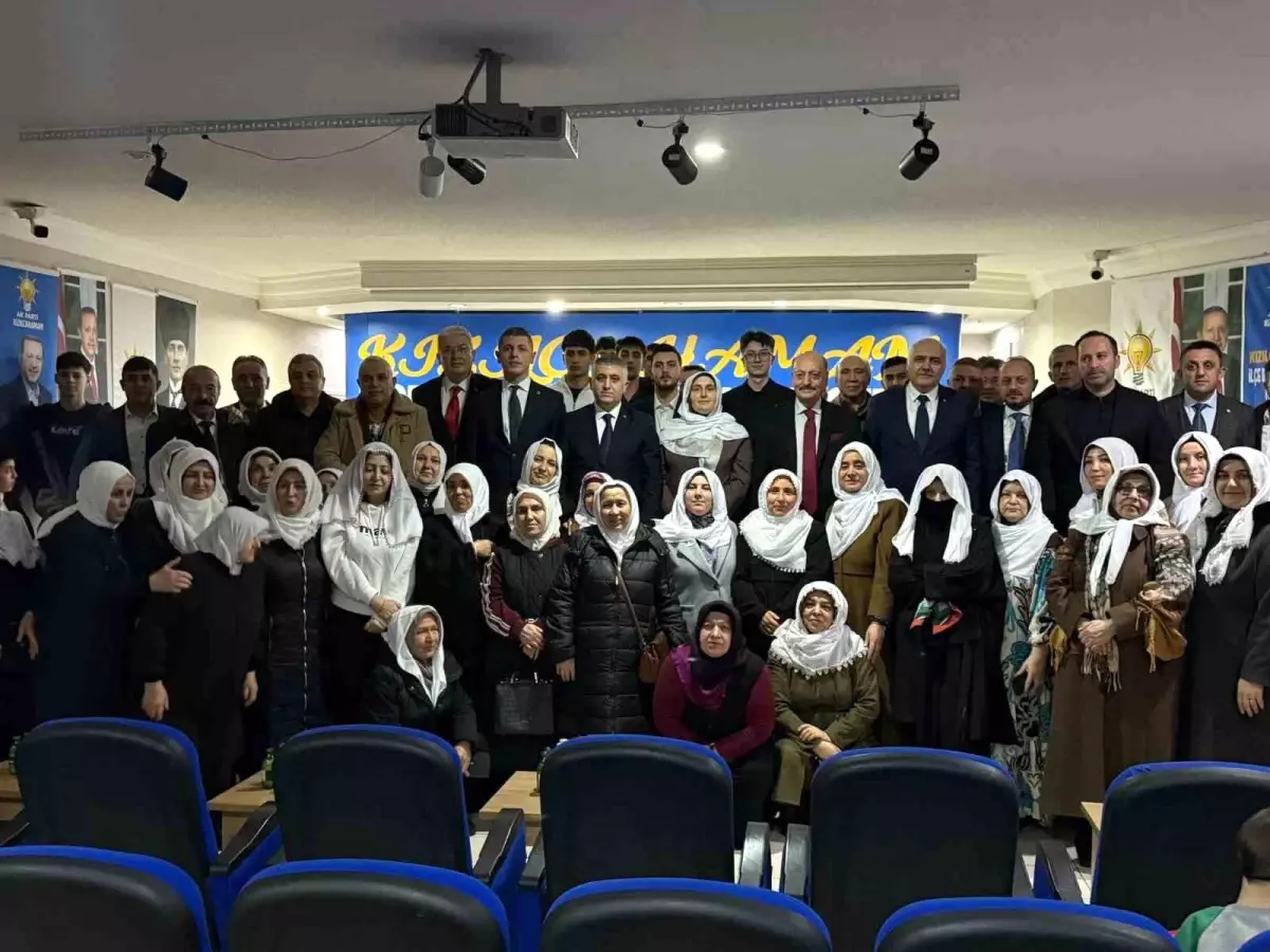 AK Parti Kızılcahamam Danışma Meclisi\'nde Mihalgazi Belediye Başkanı Güneş\'e destek