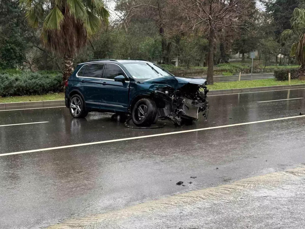 Yağışlı Havada Trafik Kazası