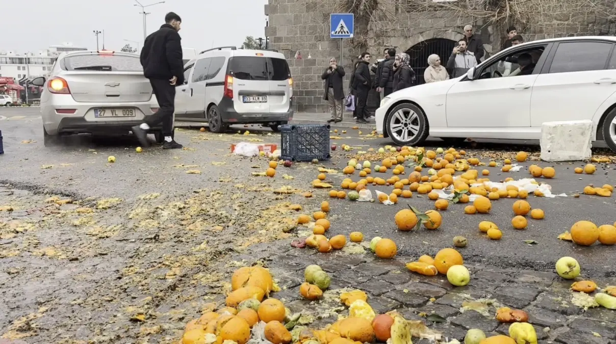 Diyarbakır\'da Seyyar Satıcılar Gerginlik Yarattı