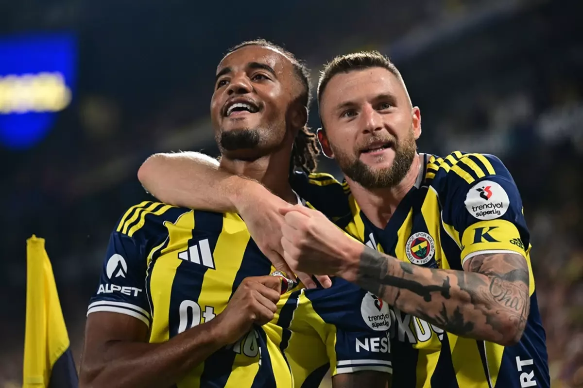 Fenerbahçe\'nin Trabzonspor maçı kamp kadrosu belli oldu