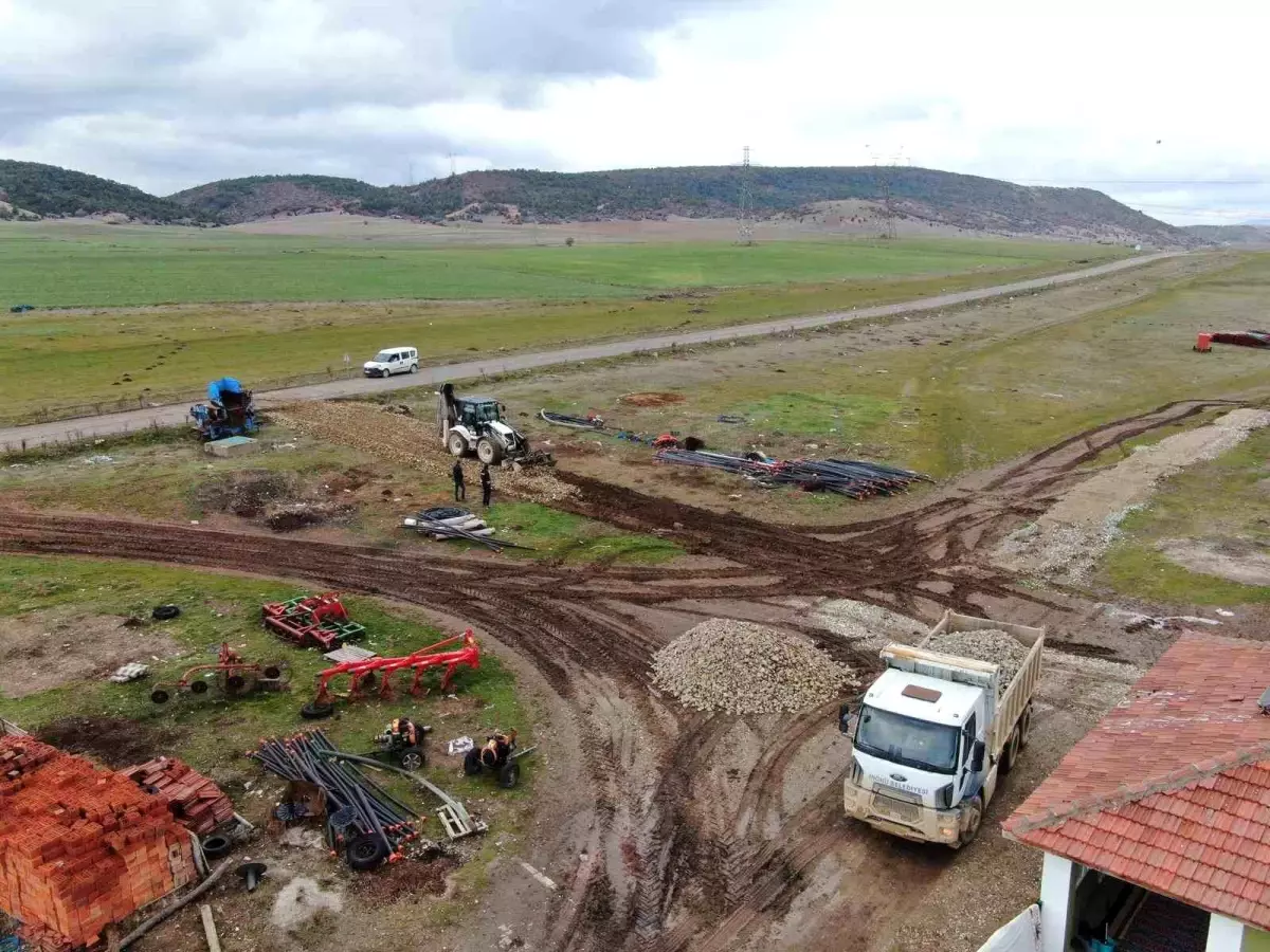 İnönü\'de mahalle içi yollar yenileniyor