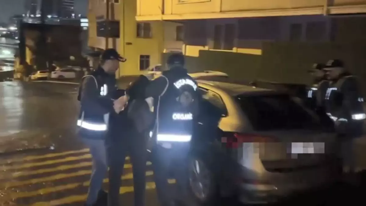 İstanbul\'da Suç Örgütüne Operasyon: 33 Gözaltı